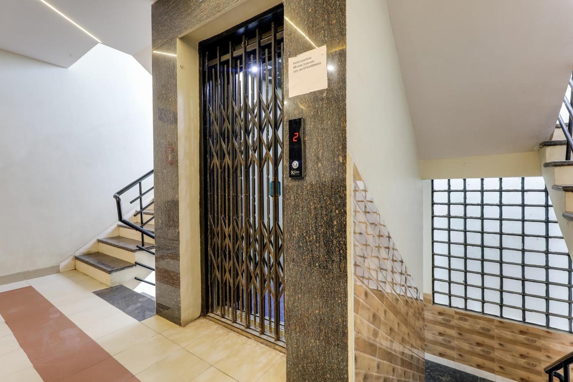 Hotel Oyo 16733 Sunshine 3*